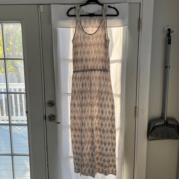 Gap Women's Asymmetrical Pattern Sleeveless Maxi Beach Dress Cream M EUC - Picture 2 of 6